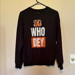 EUC NFL Black and Orange Crewneck Sweatshirt Medium M Bengals who Dey